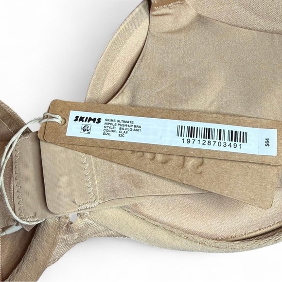 Skims ultimate nipple push up bra - Picture 3 of 3